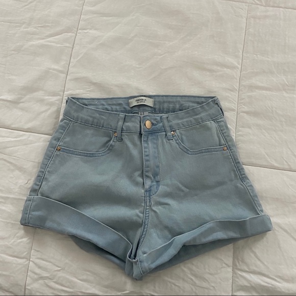 F21 High Waisted Light Denim Shorts - Picture 1 of 3